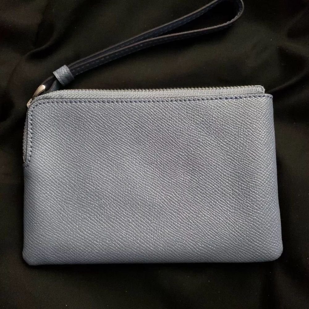 COACH Light Blue Zip Wristlet Wallet - Picture 3 of 3